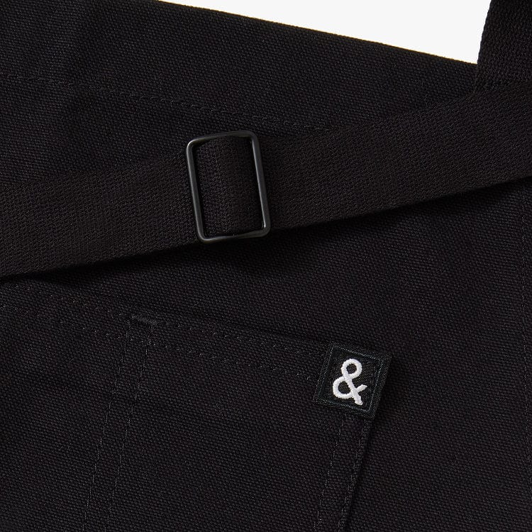 Batman™ Dark Knight Essential Apron - Image 2