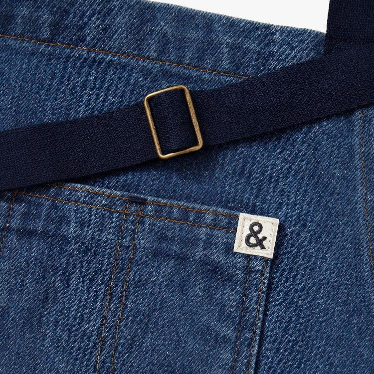Capricorn Denim Zodiac Essential Apron - Image 2