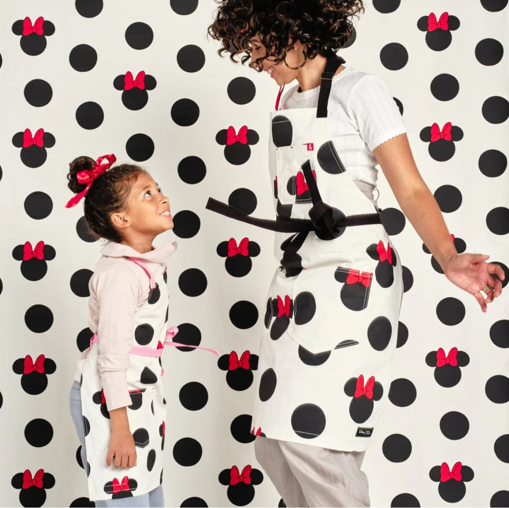 Disney's Minnie Mouse Kids Apron - Image 5