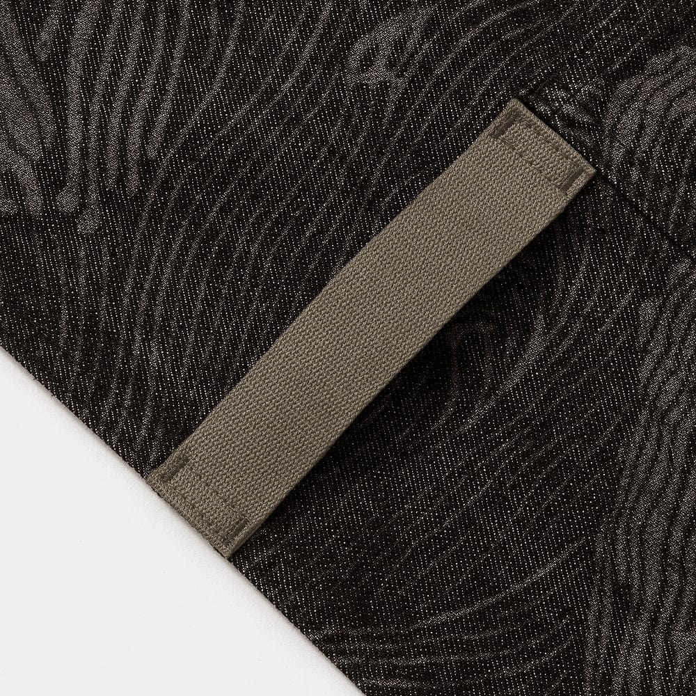 Pacific Black Wave Essential Apron - Image 3