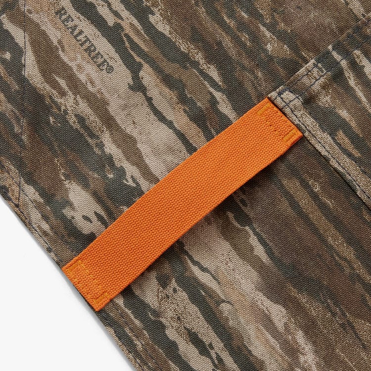 Realtree® Legacy Crossback Apron - Image 3