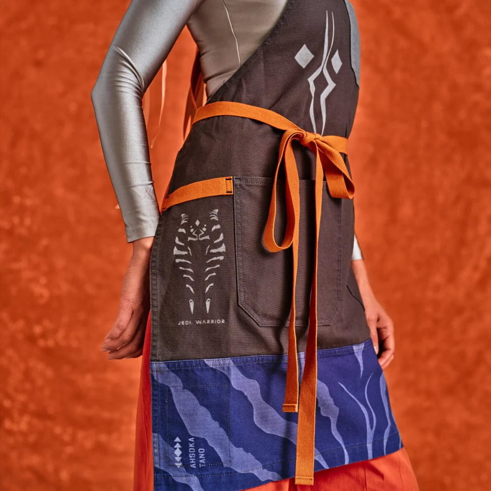 STAR WARS™ Ahsoka Tano Crossback Apron - Image 5