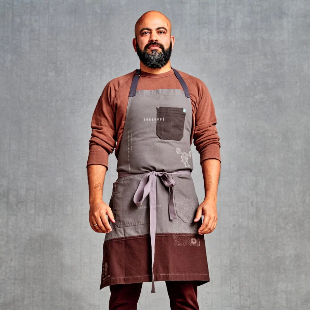 STAR WARS™ Mandalorian™ Essential Apron - Image 3