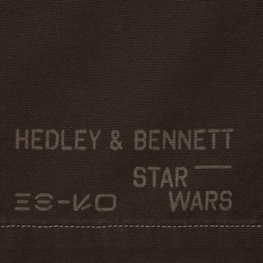 STAR WARS™ Mandalorian™ Essential Apron - Image 7