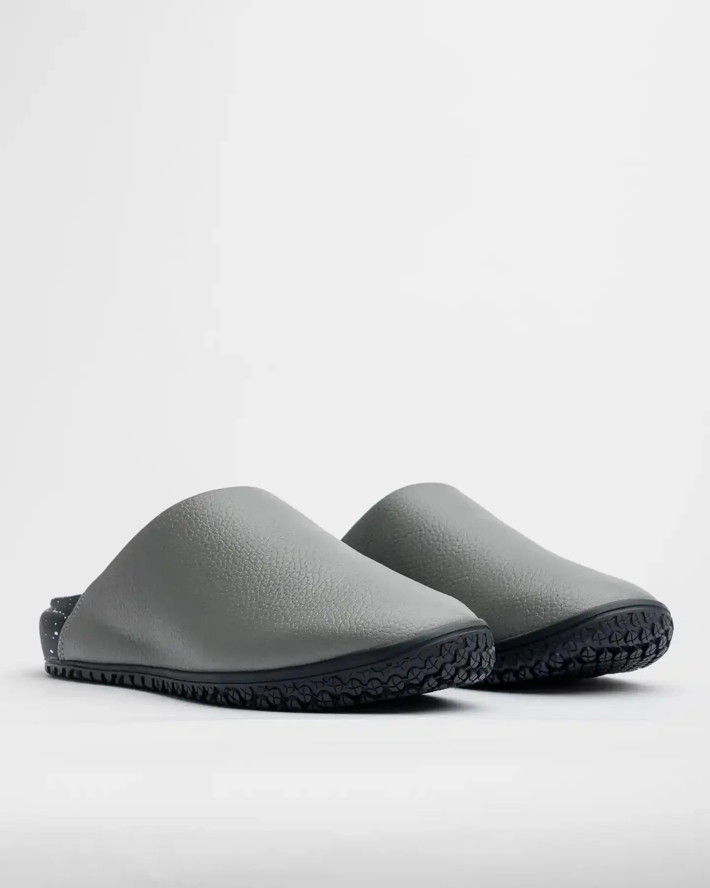 The Clog - Charcoal - Image 4