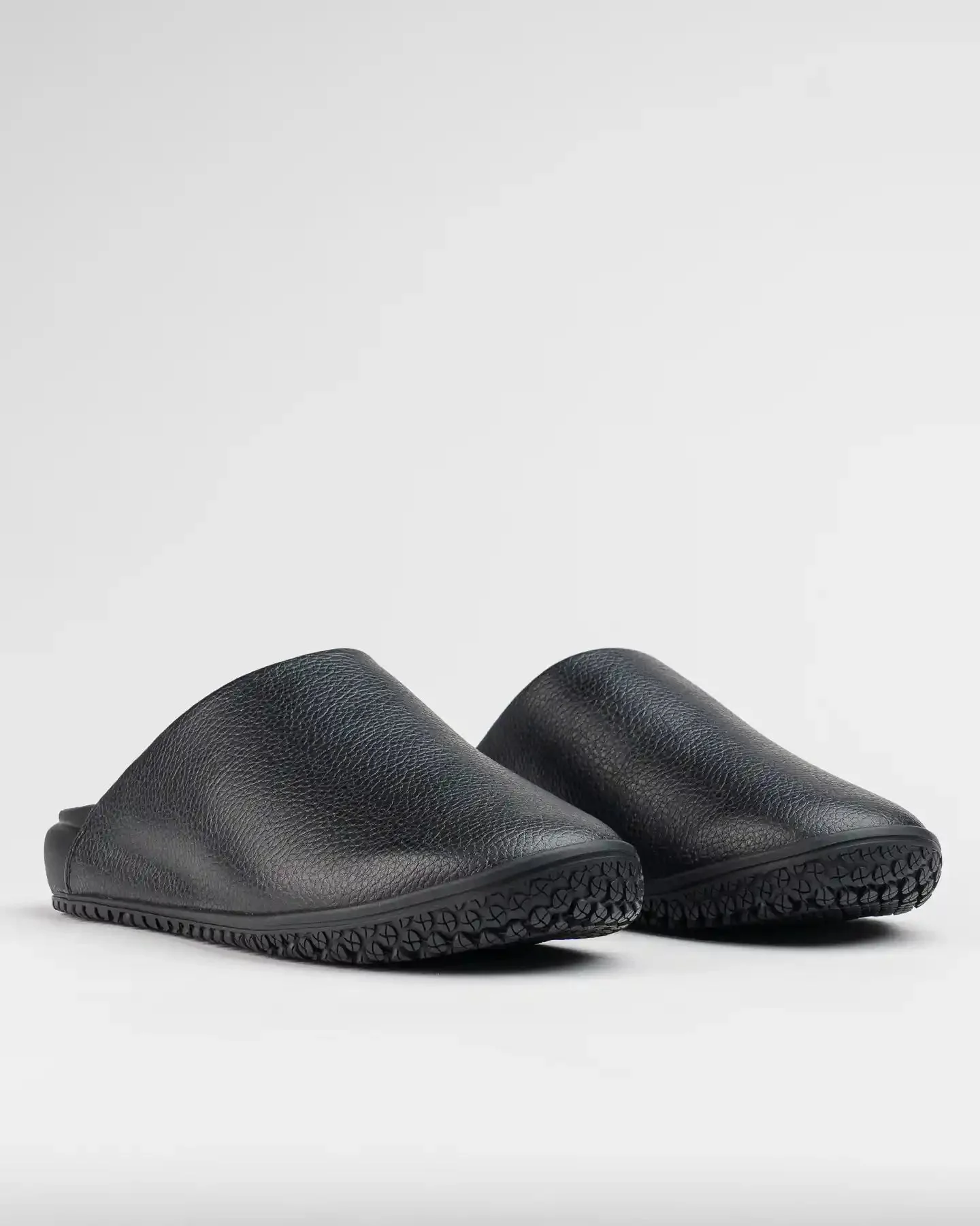 The Clog - Eclipse Black - Image 4